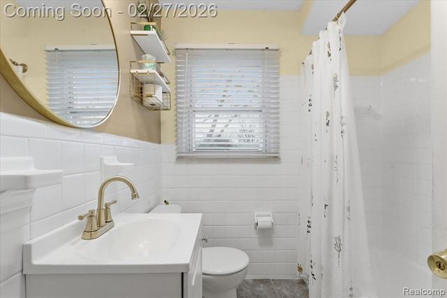 29750 W Chicago Street, Livonia, MI 48150