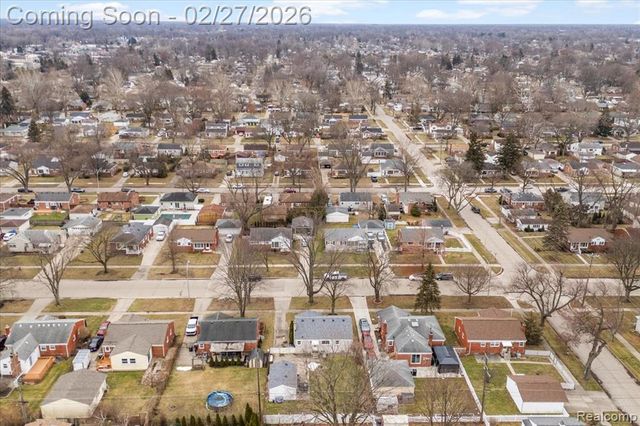 29750 W Chicago Street, Livonia, MI 48150