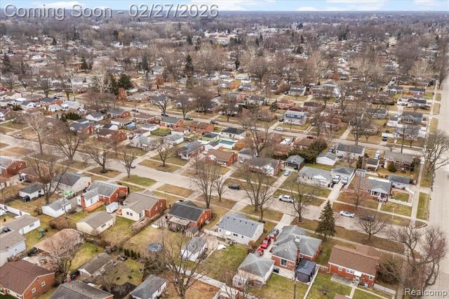 29750 W Chicago Street, Livonia, MI 48150