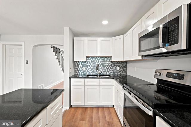 345 WESTMONT DR, Collingdale, PA 19023
