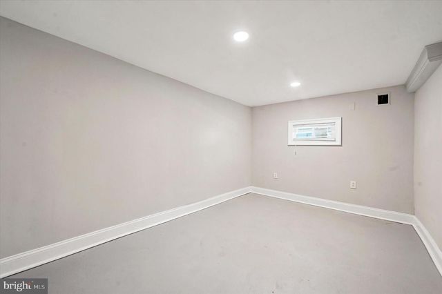 345 WESTMONT DR, Collingdale, PA 19023