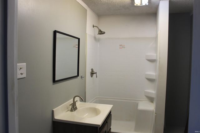 107 W Felicity Street, Angola, IN 46703