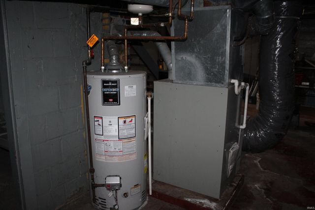 107 W Felicity Street, Angola, IN 46703