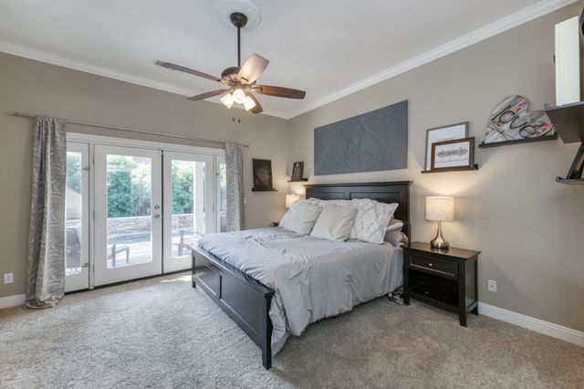 1124 Oak Avenue, Clovis, CA 93611