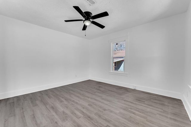 1511 N Lyon Avenue, Springfield, MO 65803