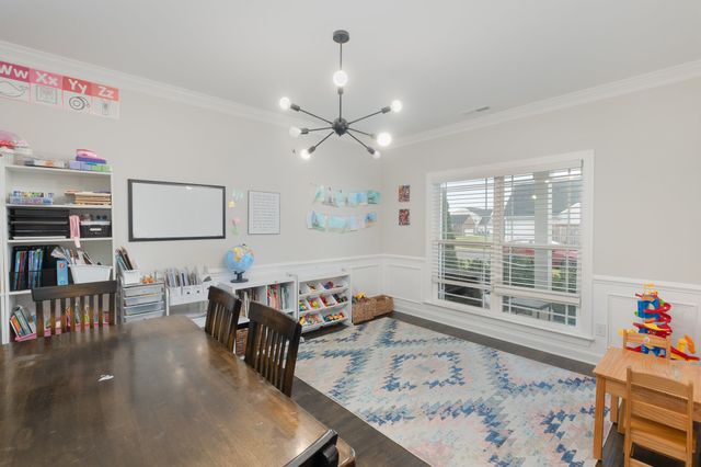 1068 Vanguard Dr, Spring Hill, TN 37174