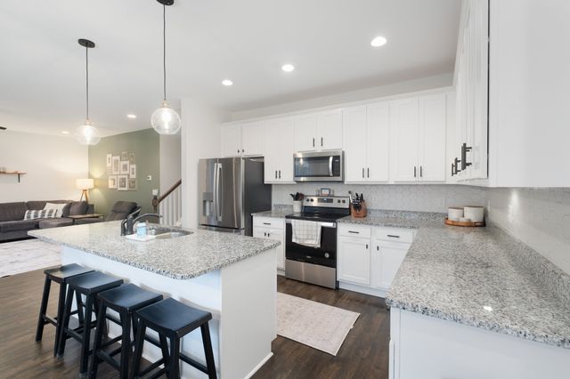 1068 Vanguard Dr, Spring Hill, TN 37174