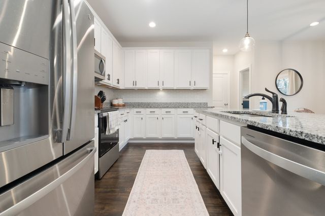 1068 Vanguard Dr, Spring Hill, TN 37174