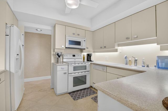 120 S Ocean Boulevard 2-B, Delray Beach, FL 33483