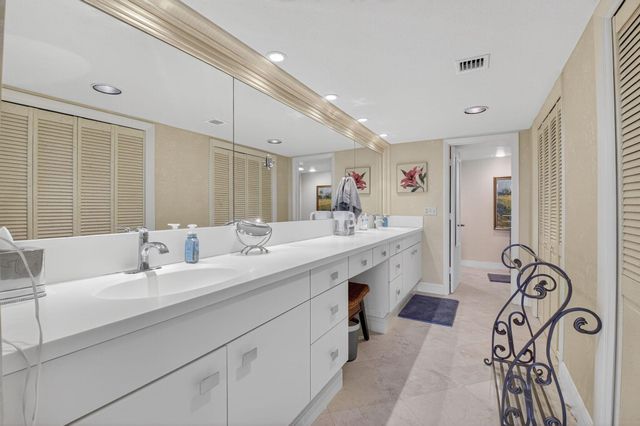 120 S Ocean Boulevard 2-B, Delray Beach, FL 33483