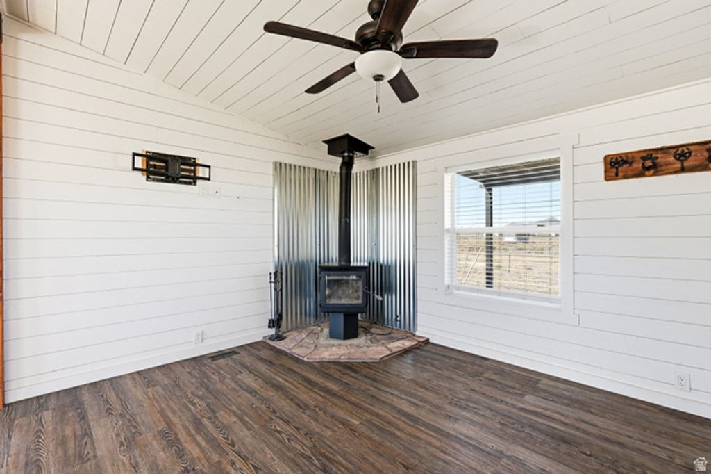 Image 6 of property listing at 5418 N 3575 W, Cedar City, UT 84721