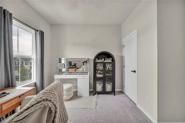213 Cranesbill Dr, Adams Twp, PA 16046