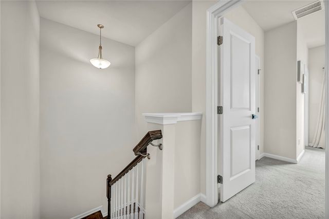 213 Cranesbill Dr, Adams Twp, PA 16046
