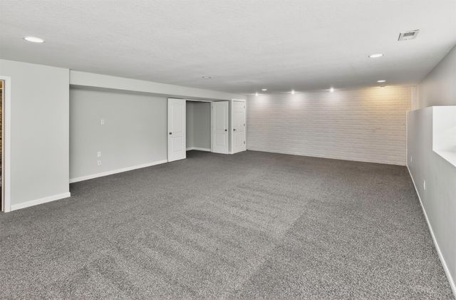 2411 NW Ashland Parkway, Ankeny, IA 50023