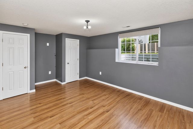 2411 NW Ashland Parkway, Ankeny, IA 50023