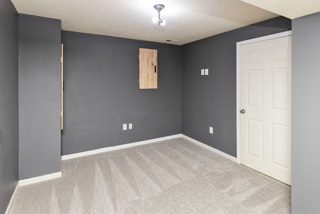 2411 NW Ashland Parkway, Ankeny, IA 50023