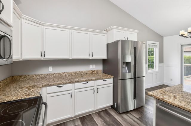 2411 NW Ashland Parkway, Ankeny, IA 50023