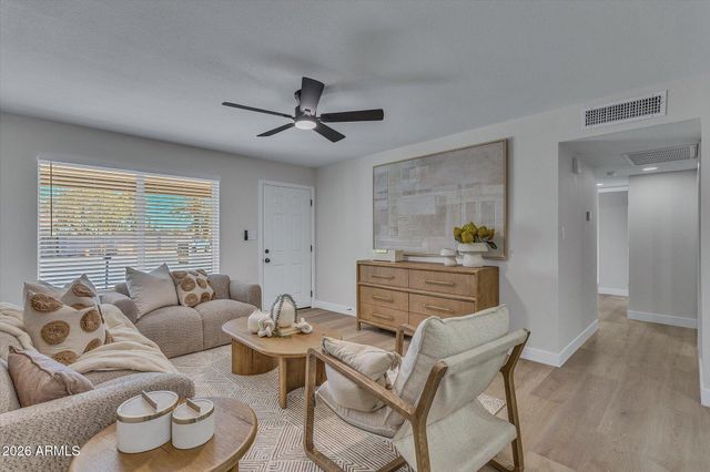 2247 S EMERSON Circle, Mesa, AZ 85210