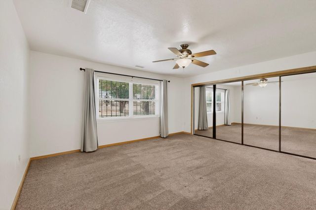 3601 Sunstar Lp Loop SW, Albuquerque, NM 87105