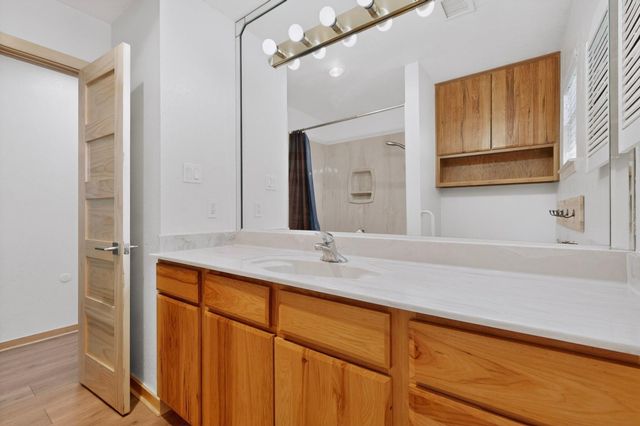 3601 Sunstar Lp Loop SW, Albuquerque, NM 87105