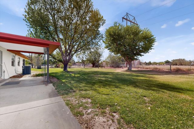 3601 Sunstar Lp Loop SW, Albuquerque, NM 87105