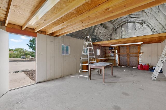 3601 Sunstar Lp Loop SW, Albuquerque, NM 87105