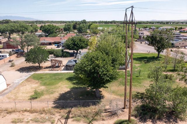 3601 Sunstar Lp Loop SW, Albuquerque, NM 87105