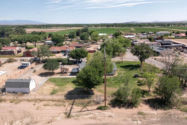 3601 Sunstar Lp Loop SW, Albuquerque, NM 87105