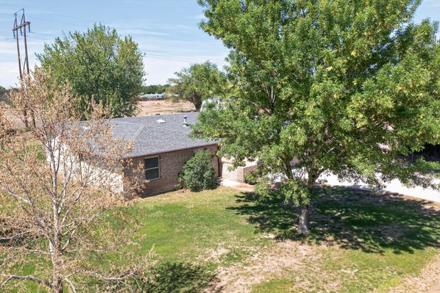 3601 Sunstar Lp Loop SW, Albuquerque, NM 87105