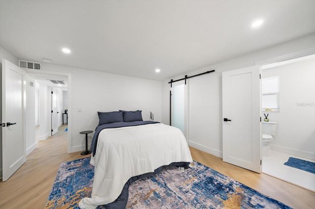 578 SPANISH DRIVE S, Longboat Key, FL 34228