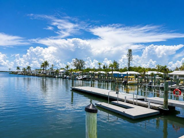 578 SPANISH DRIVE S, Longboat Key, FL 34228
