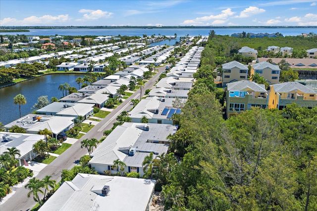 578 SPANISH DRIVE S, Longboat Key, FL 34228