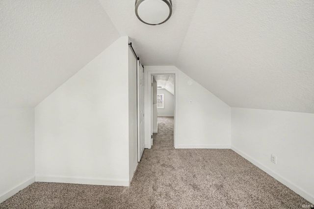 55849 Mayflower Road, South Bend, IN 46619