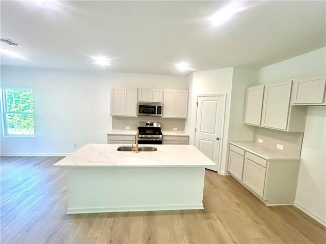 5368 Heron Bay Boulevard, Locust Grove, GA 30248