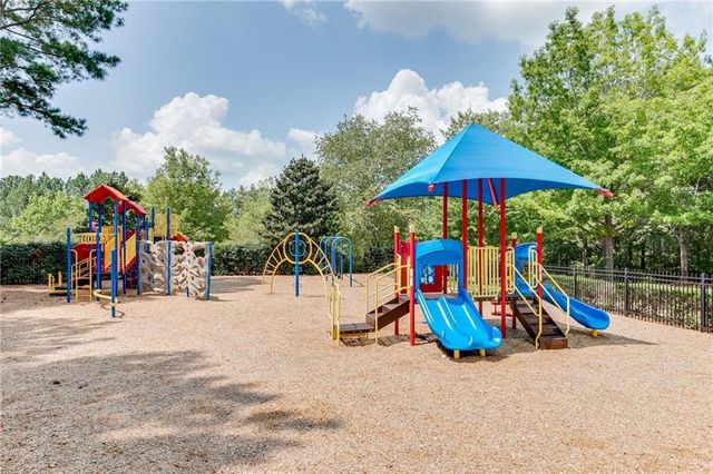 5368 Heron Bay Boulevard, Locust Grove, GA 30248