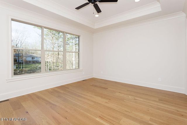 135 Hedgewood Point, Crossville, TN 38558