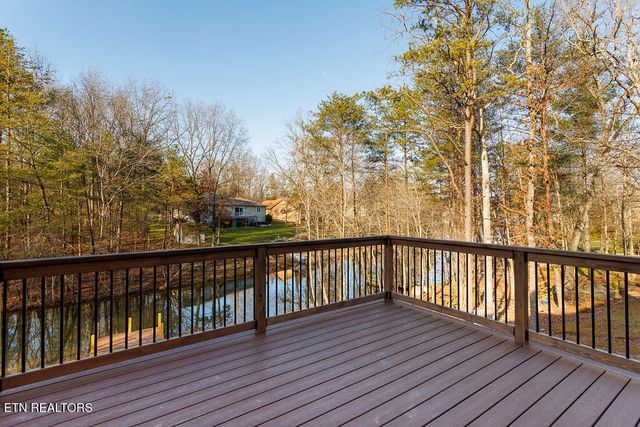 135 Hedgewood Point, Crossville, TN 38558