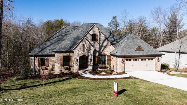 135 Hedgewood Point, Crossville, TN 38558