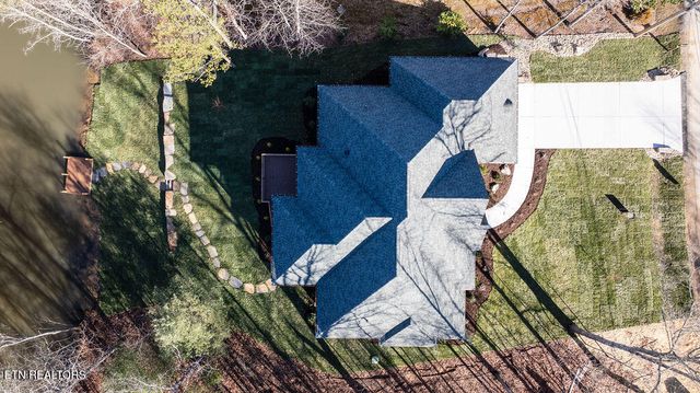 135 Hedgewood Point, Crossville, TN 38558