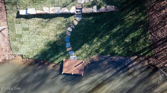 135 Hedgewood Point, Crossville, TN 38558