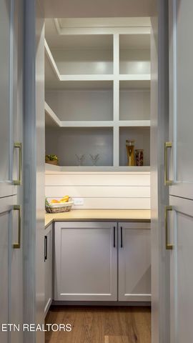 135 Hedgewood Point, Crossville, TN 38558