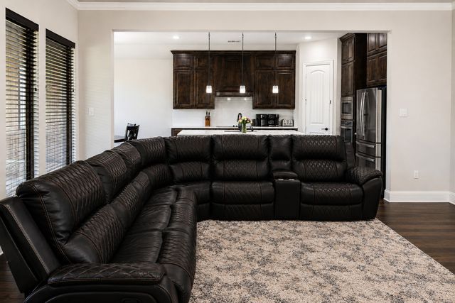 279 Paluxy Street, Burleson, TX 76028