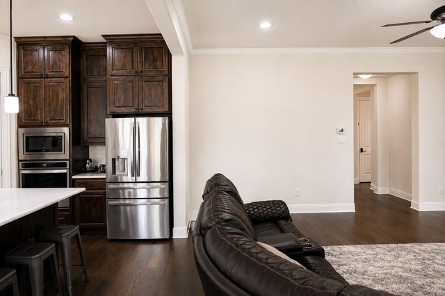 279 Paluxy Street, Burleson, TX 76028