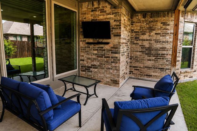 279 Paluxy Street, Burleson, TX 76028