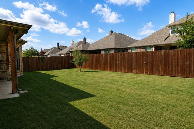 279 Paluxy Street, Burleson, TX 76028