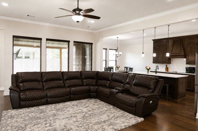 279 Paluxy Street, Burleson, TX 76028