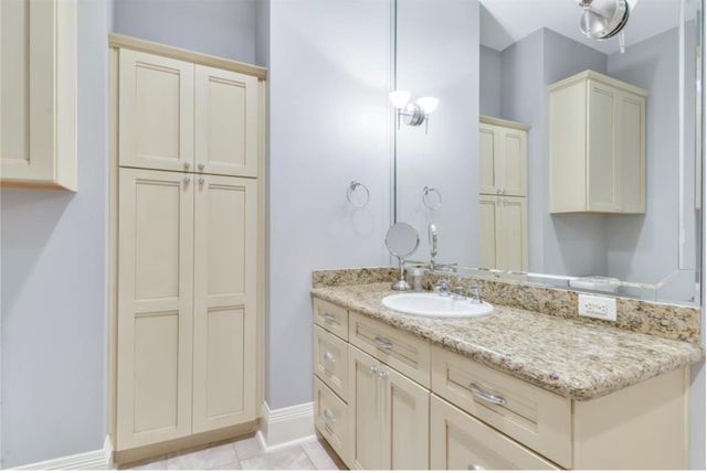 2207 Post Office Street 202, Galveston, TX 77550