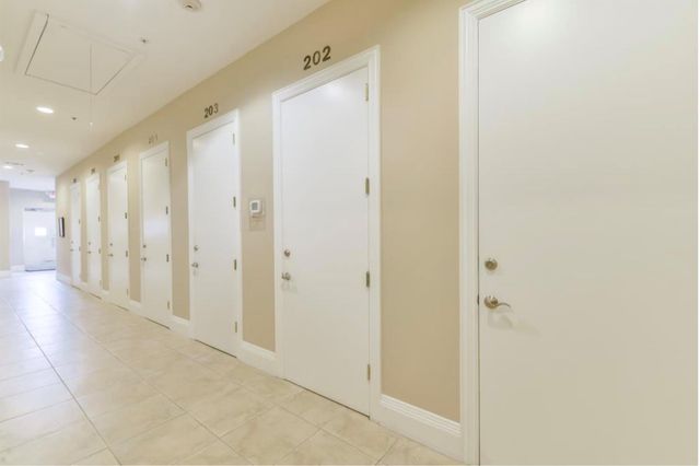 2207 Post Office Street 202, Galveston, TX 77550