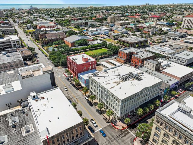 2207 Post Office Street 202, Galveston, TX 77550