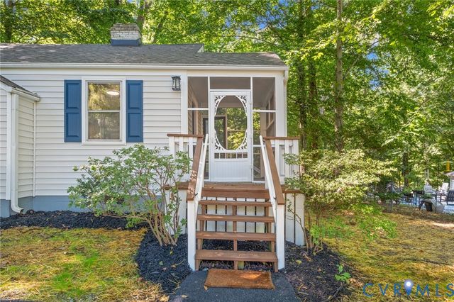 9005 Old Holly Rd, Richmond, VA 23235